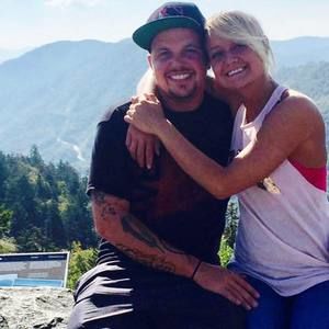 Meet your Posher, Victor